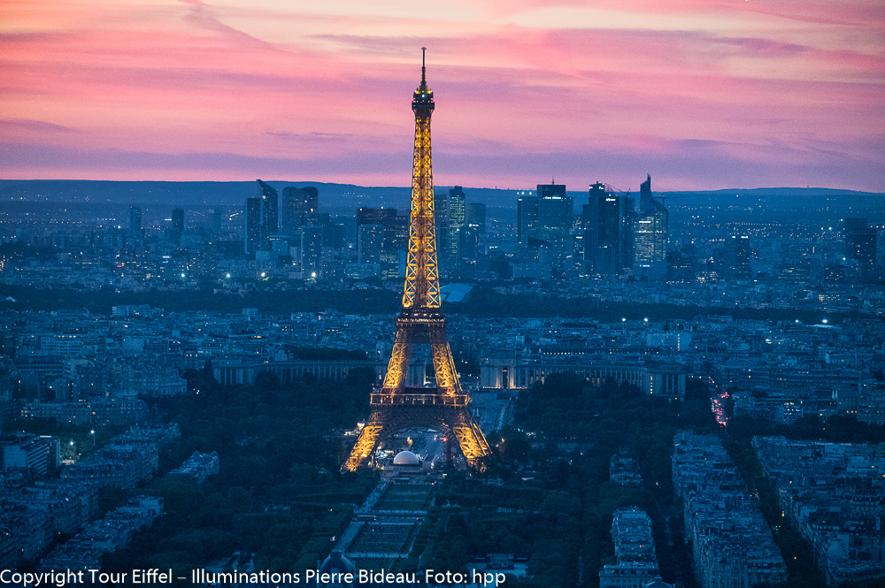 Eiffelturm - bei Nacht